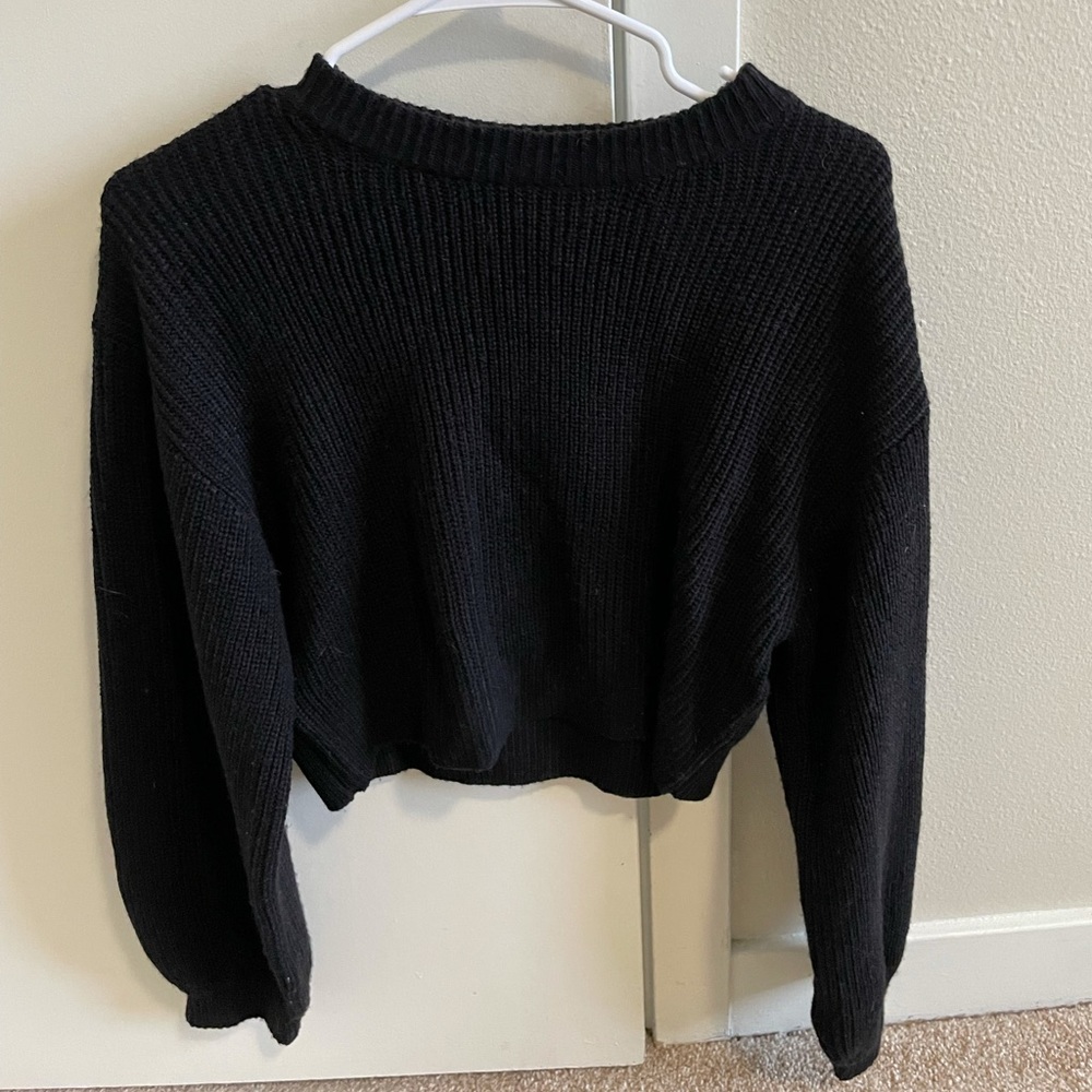 H&M cropped black knit sweater